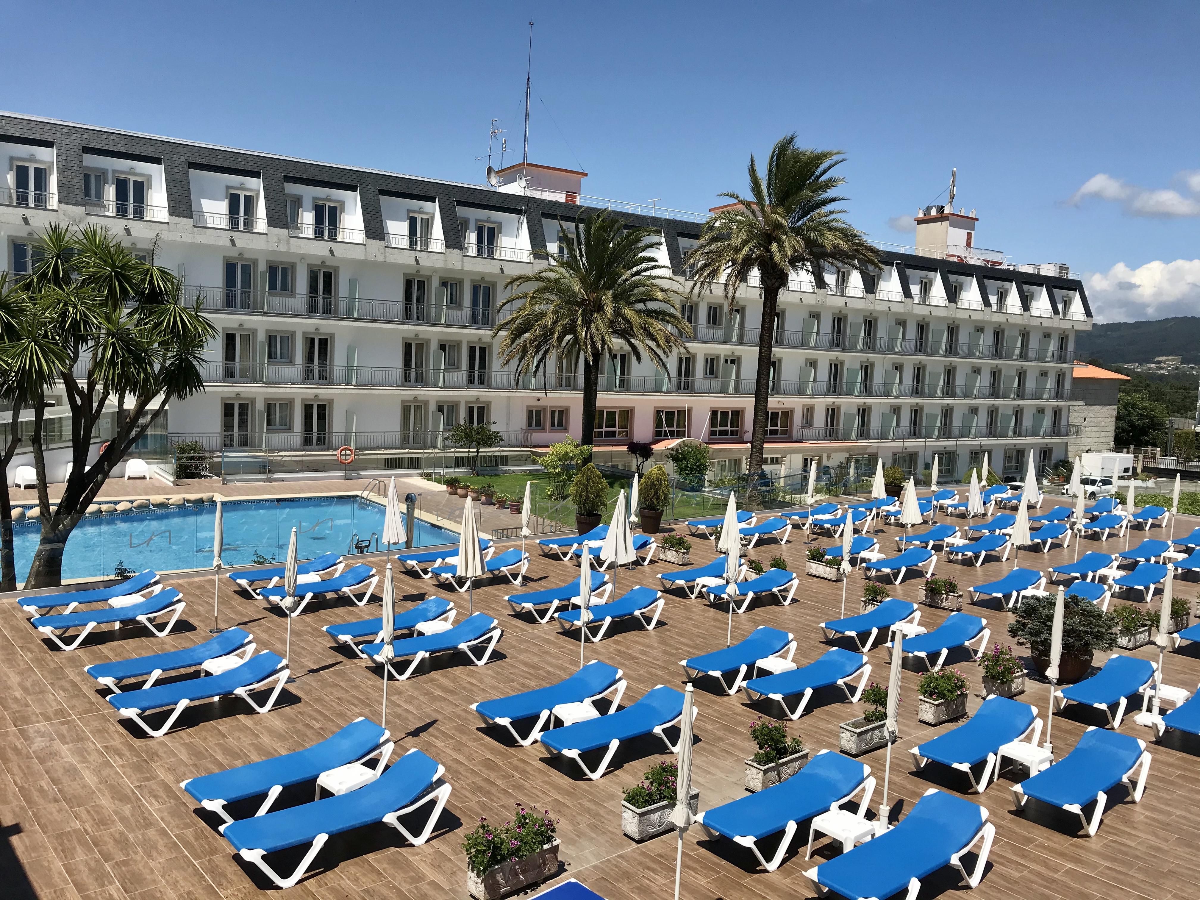 Hotel Nuevo Vichona Sanxenxo Exteriör bild