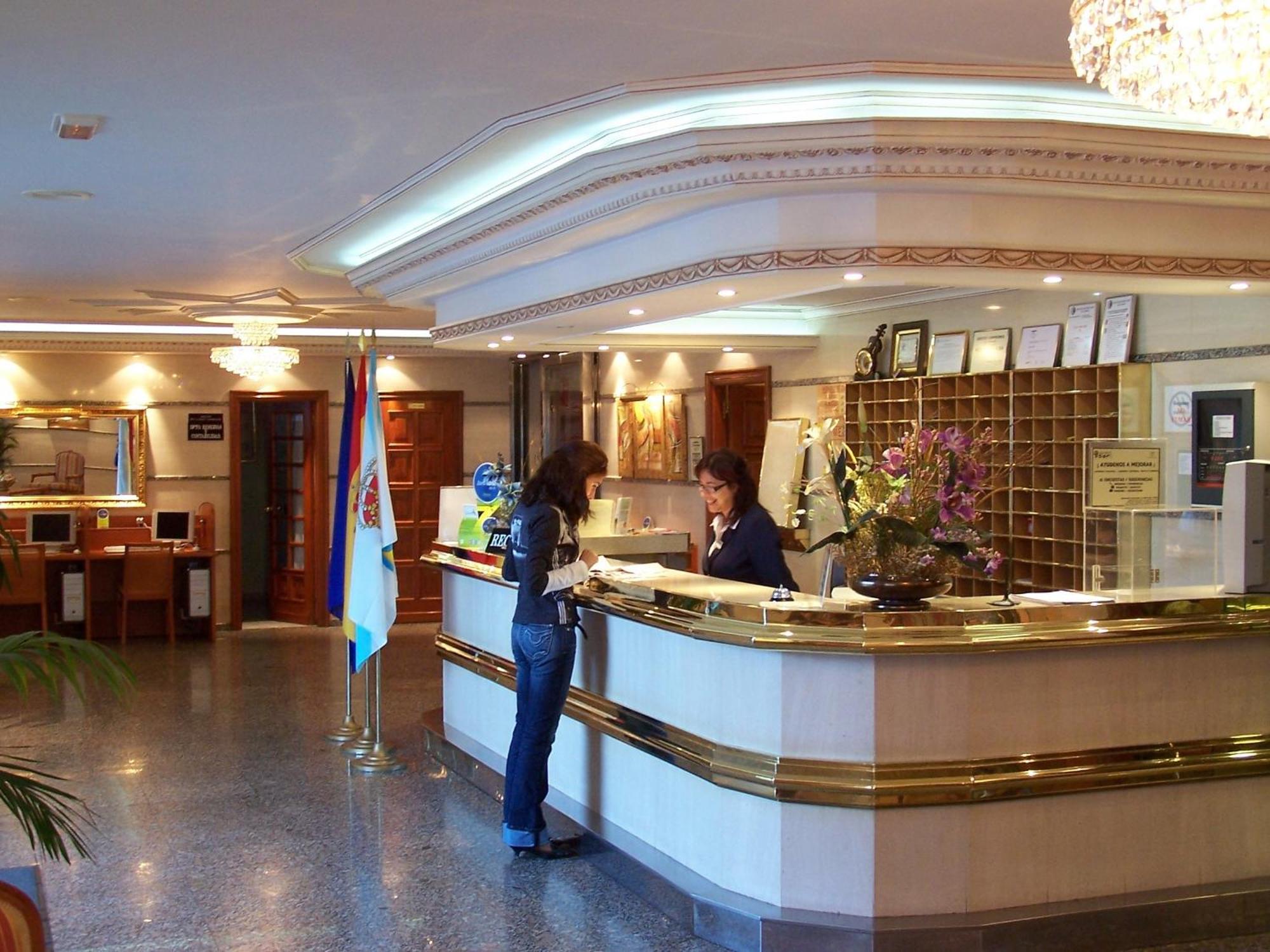 Hotel Nuevo Vichona Sanxenxo Exteriör bild